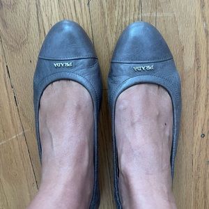 Prada Flats, sz 39, Elephant Grey Color